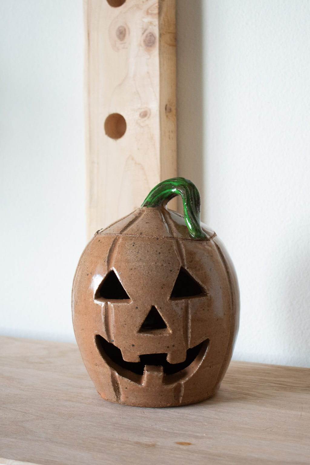 Jack-O’-Lantern - Chestnut No. 03
