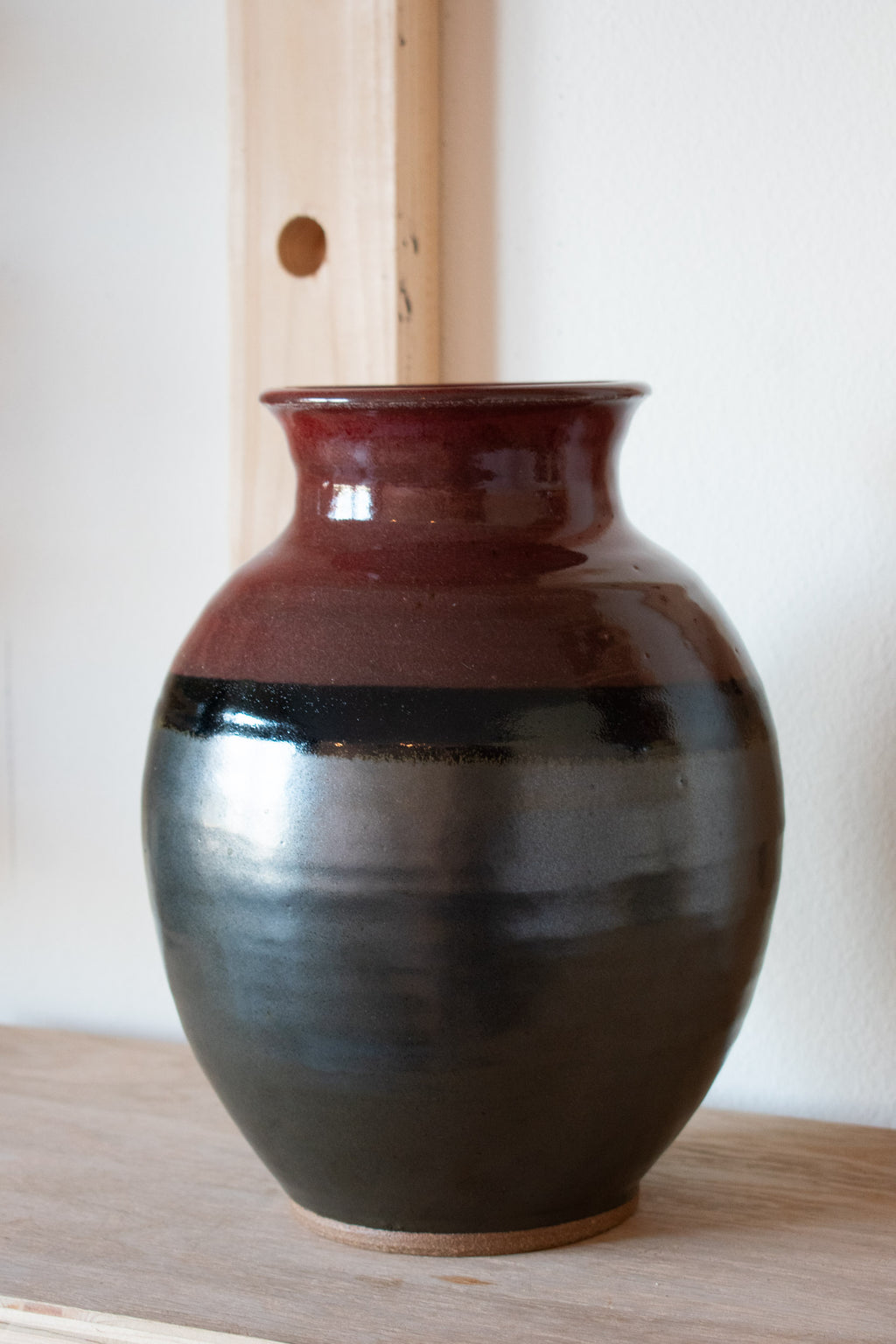 Smooth Vase – Merlot & Charcoal No. 57 – 12″