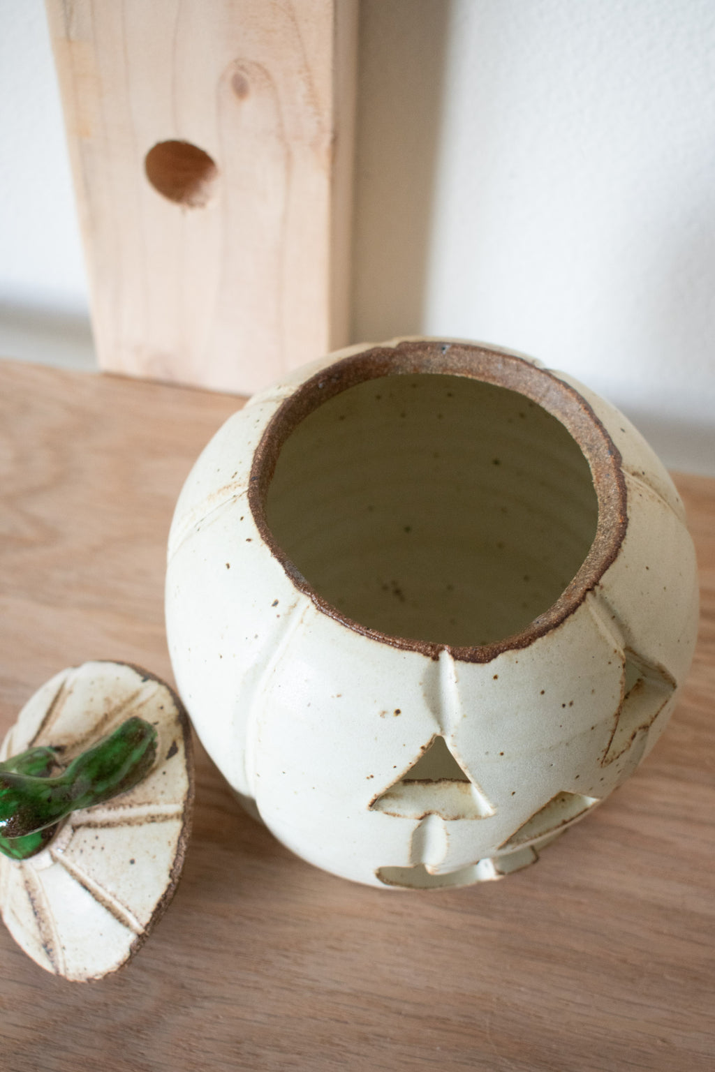 Jack-O’-Lantern - Cream No. 02