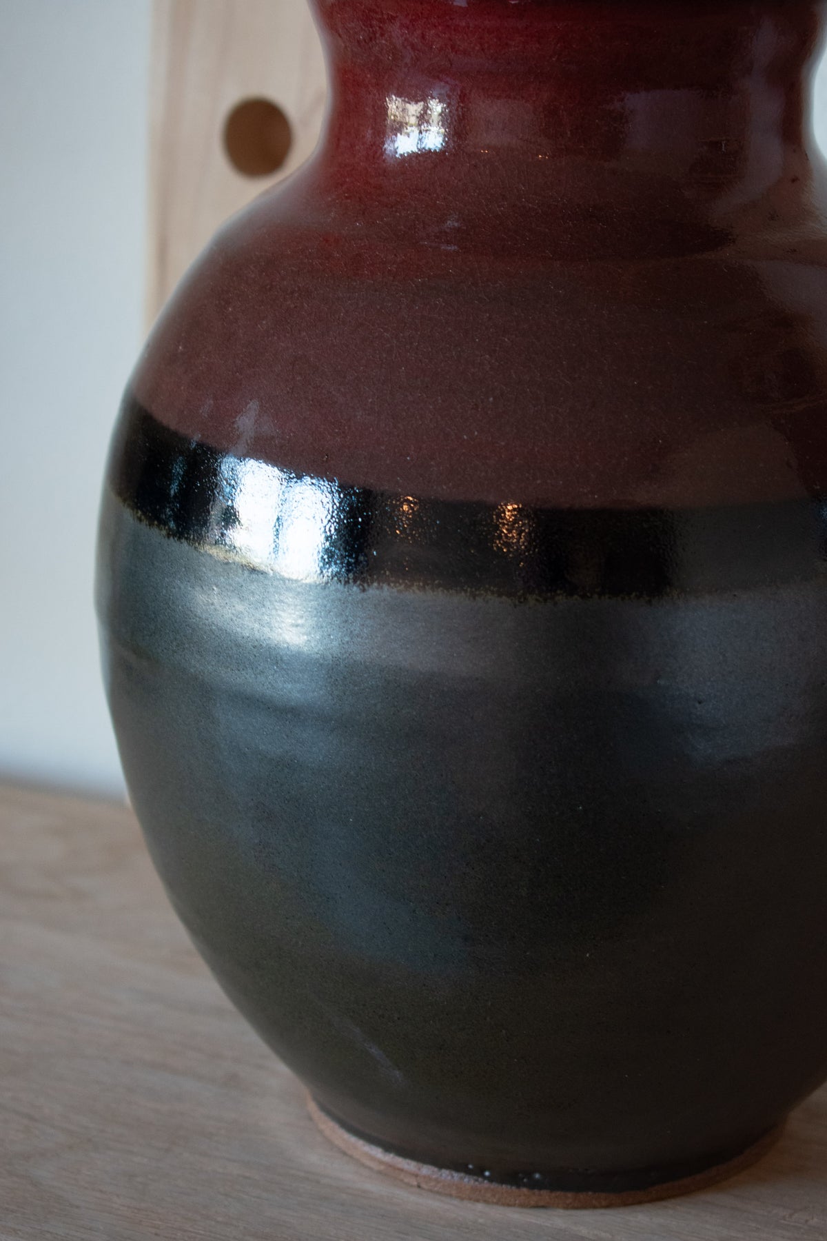 Smooth Vase – Merlot & Charcoal No. 57 – 12″