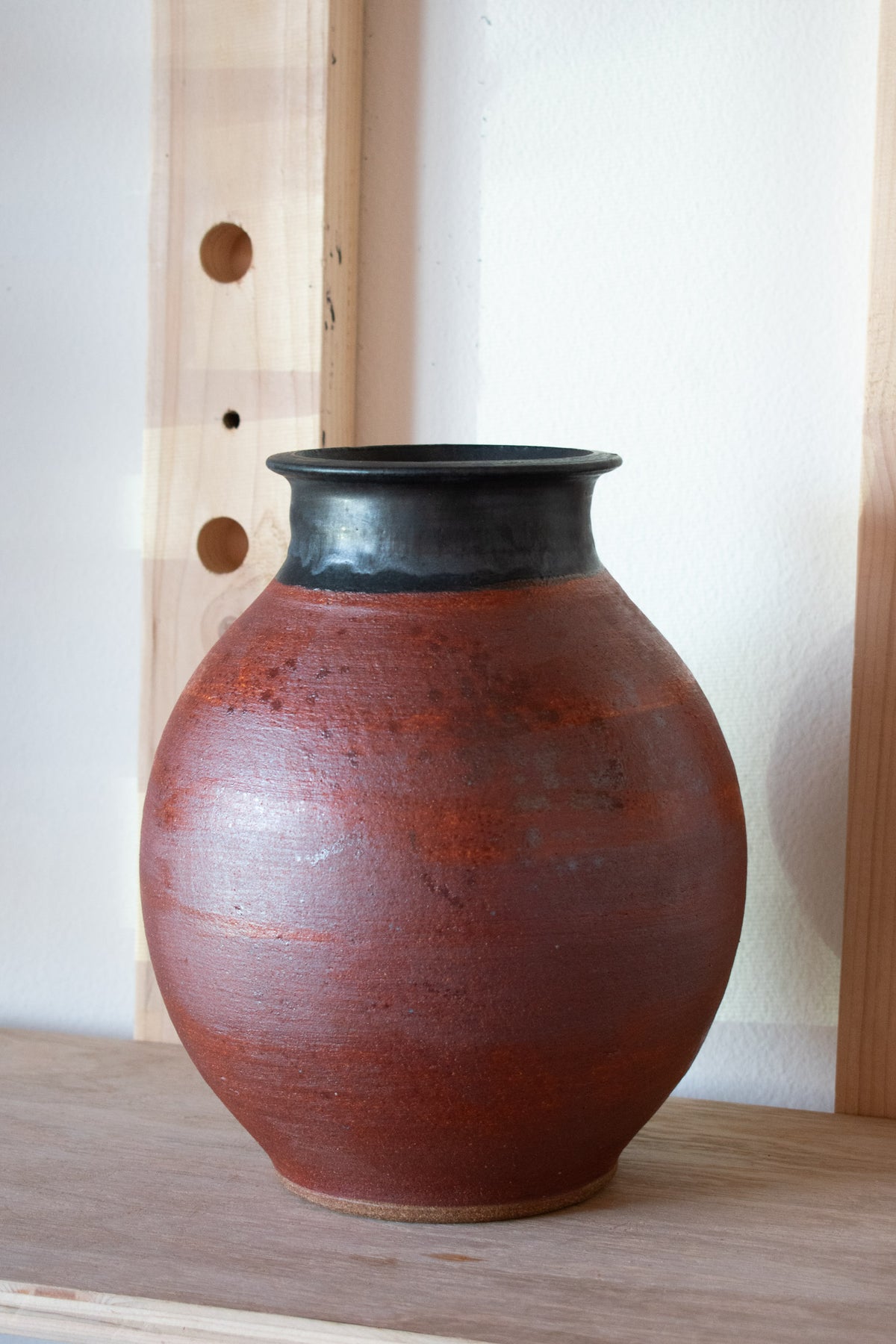 Smooth Vase – Red Iron No. 60 – 11″