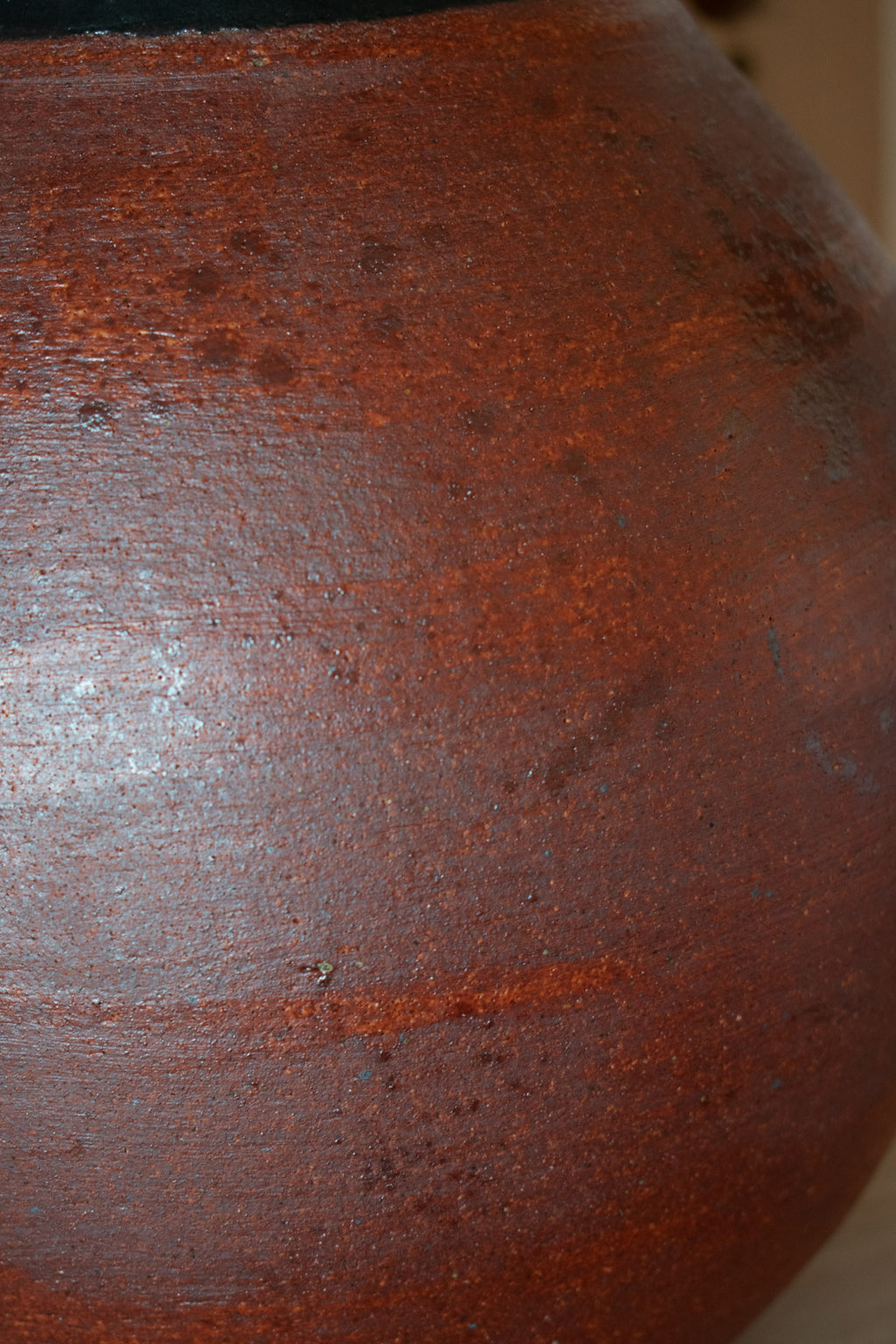 Smooth Vase – Red Iron No. 60 – 11″