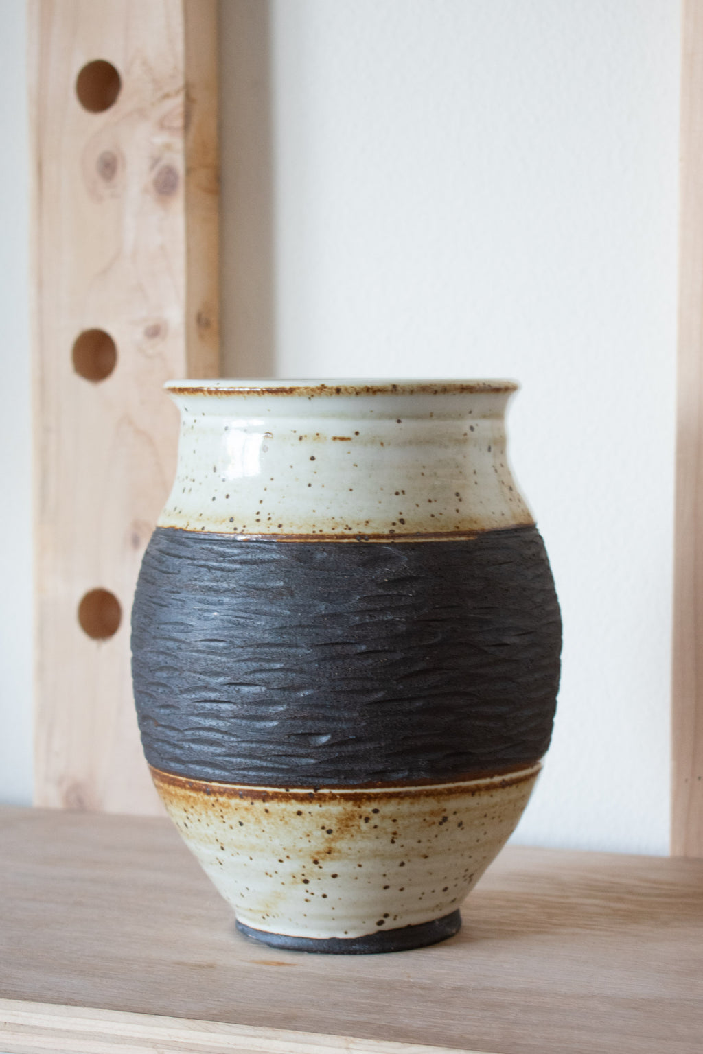 Carved Vase – Charcoal & Cream No. 66 – 8.5″