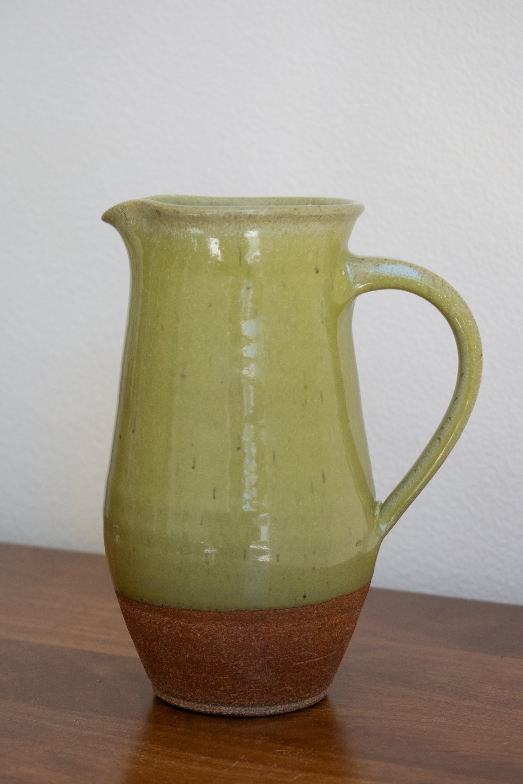 Olive Pitcher No. 17 – 8.5"