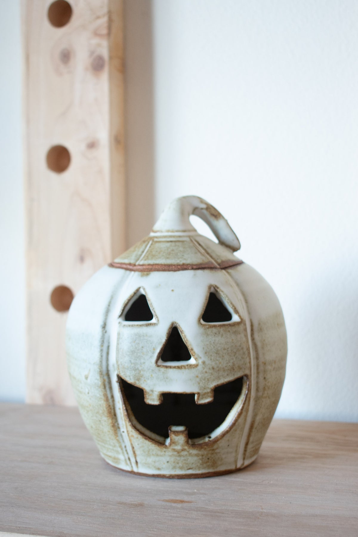Jack-O’-Lantern – Cream No. 07