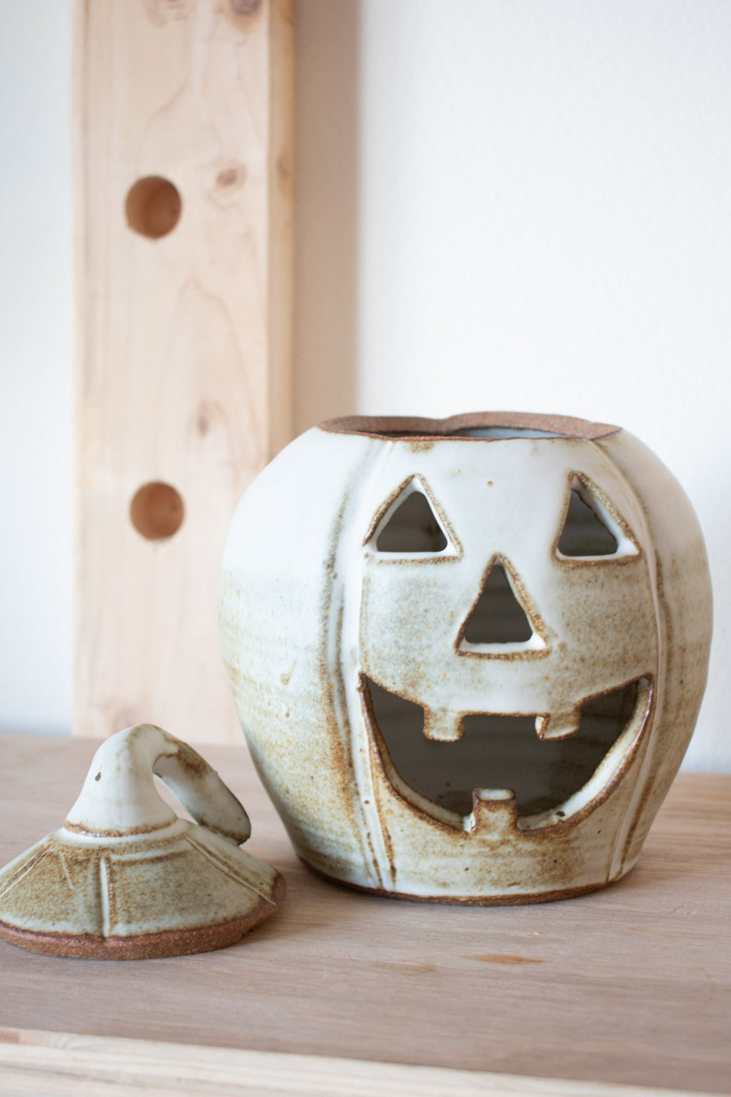 Jack-O’-Lantern – Cream No. 07