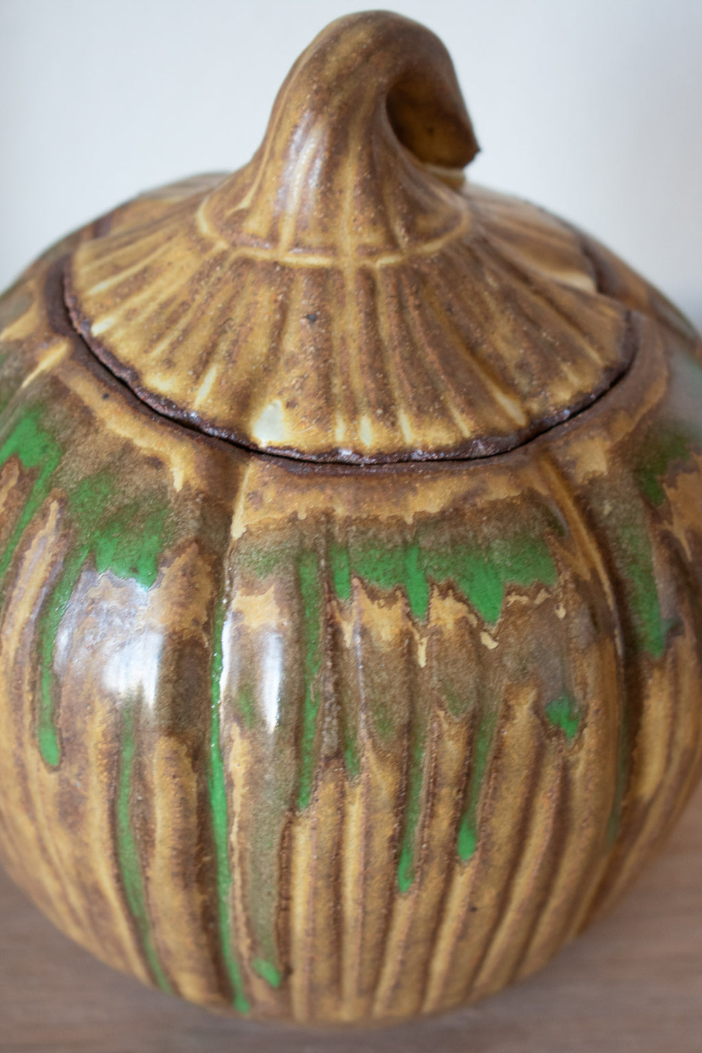 Ceramic Pumpkin – Moss & Ochre No. 09