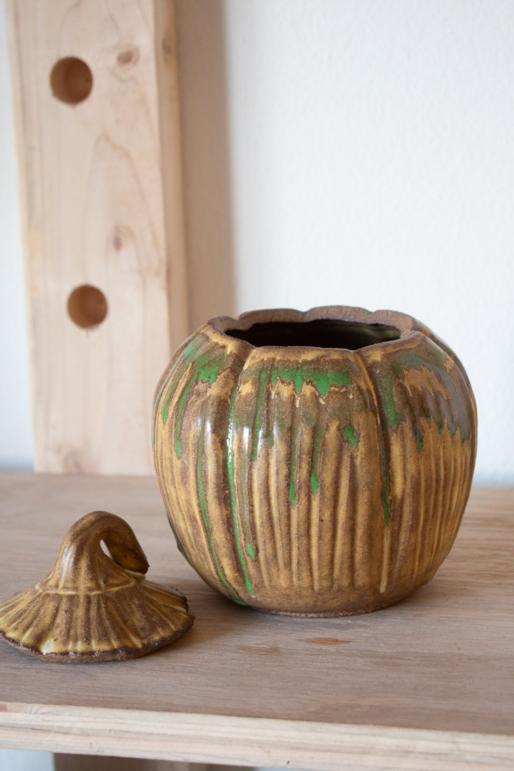 Ceramic Pumpkin – Moss & Ochre No. 09