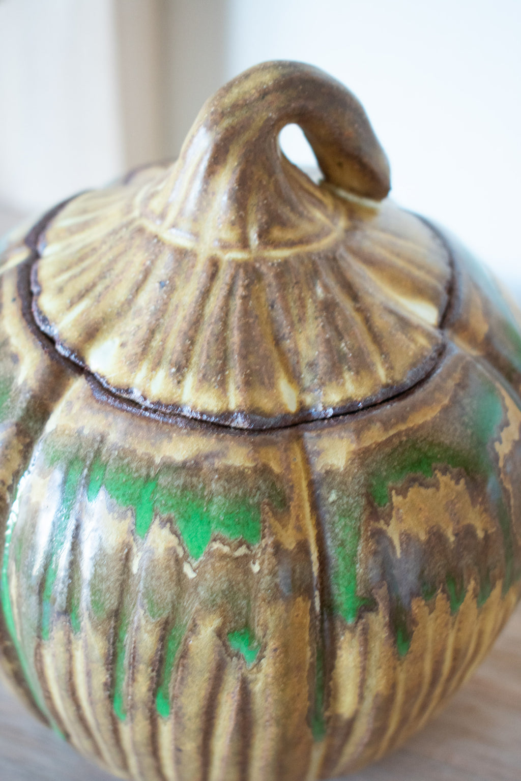 Ceramic Pumpkin – Moss & Ochre No. 09