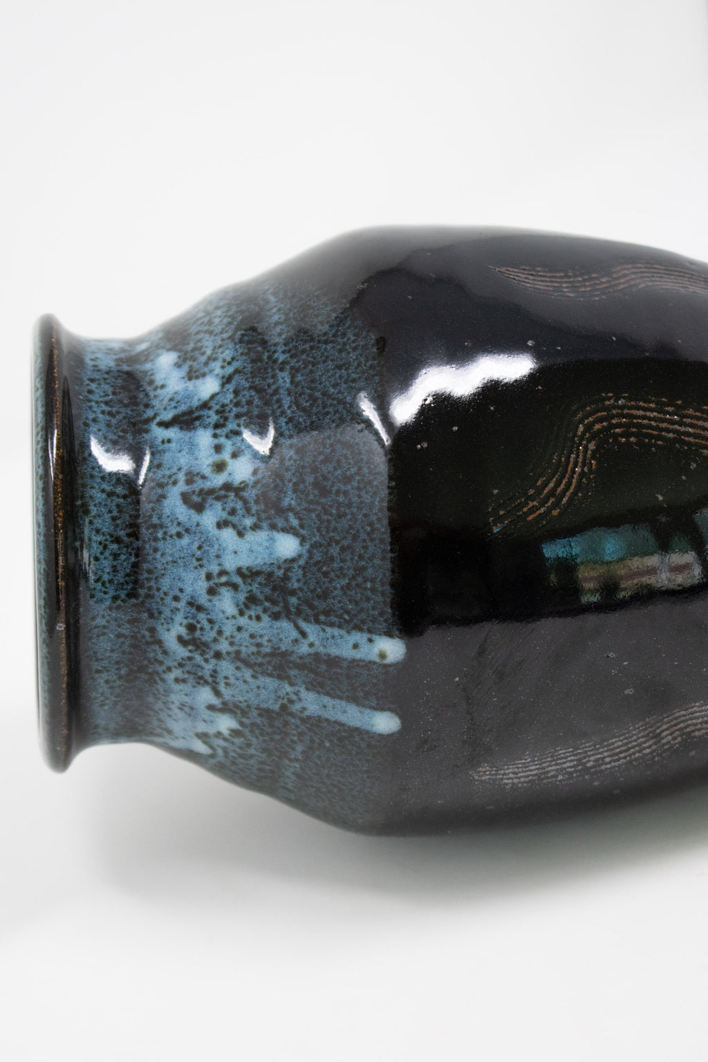Undertow Vase No. 38 – 10”