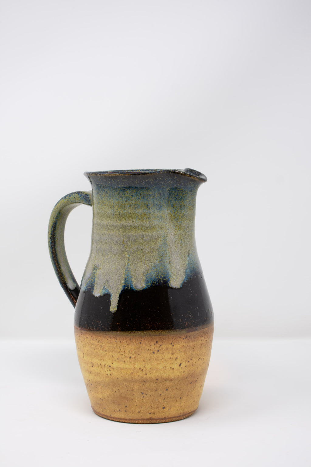 Horizon Pitcher No. 08 – 9”