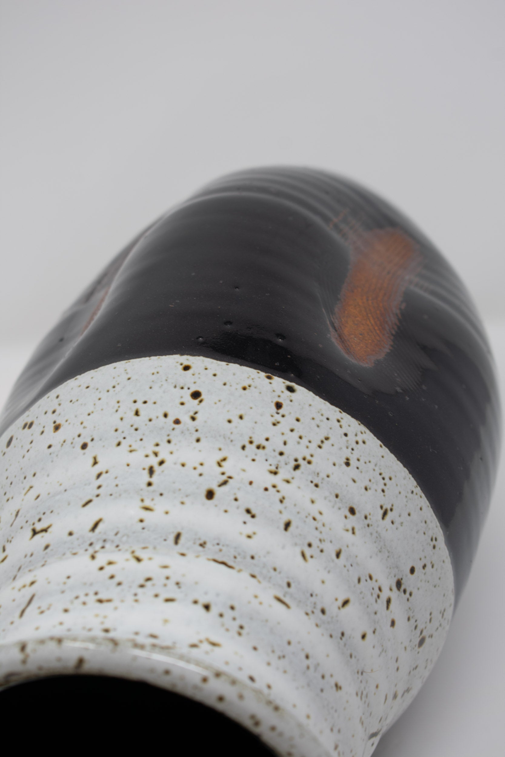 Black Vase No. 21 – 12"